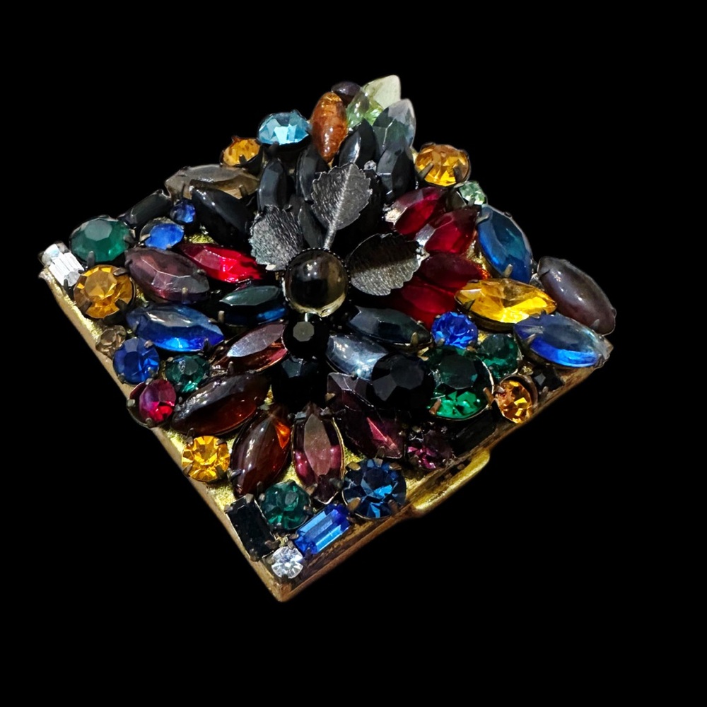 Restyled Jeweled Volupte’ USA Compact
